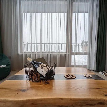 Pine & Wine Sauna